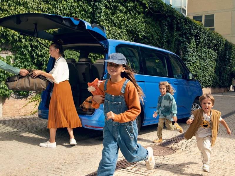 Volkswagen Multivan Family – bezpieczny samochód rodzinny. Poznaj jego walory!
